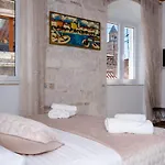 Luxury Rustic Chic 4* Split