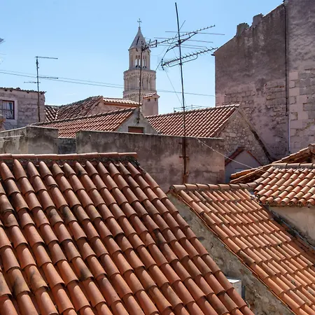 Luxury Rustic Chic 4* Split