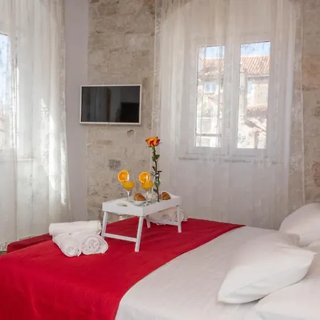 Luxury Rustic Chic Гостевой дом 4*