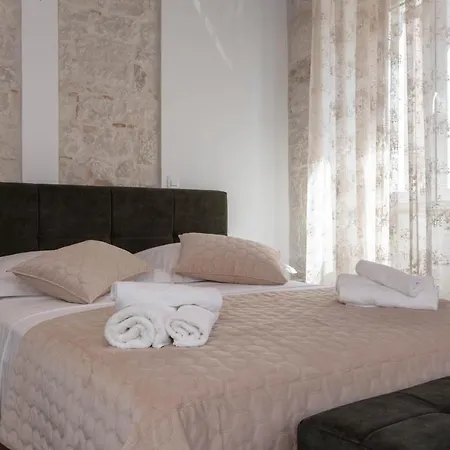 Гостевой дом Luxury Rustic Chic 4*