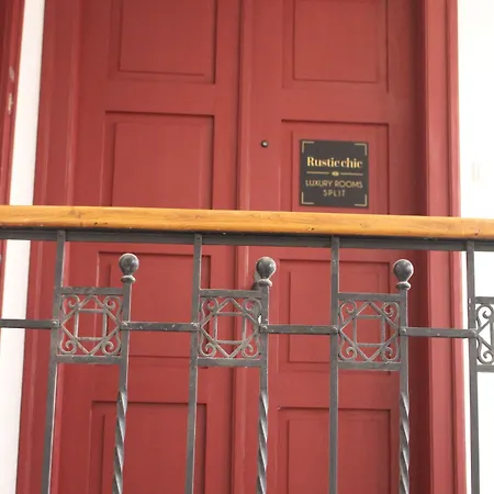 Luxury Rustic Chic Maison d'hôtes