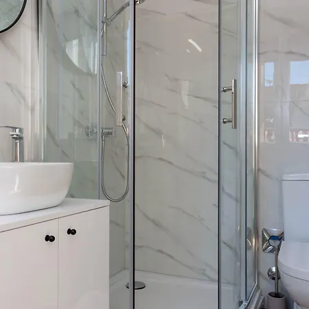 Luxury Rustic Chic 4*