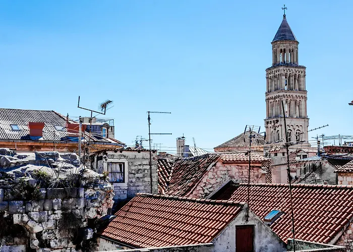 Luxury Rustic Chic Guest house 4*