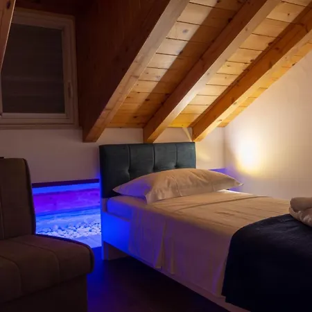 Luxury Rustic Chic 4* 스플리트