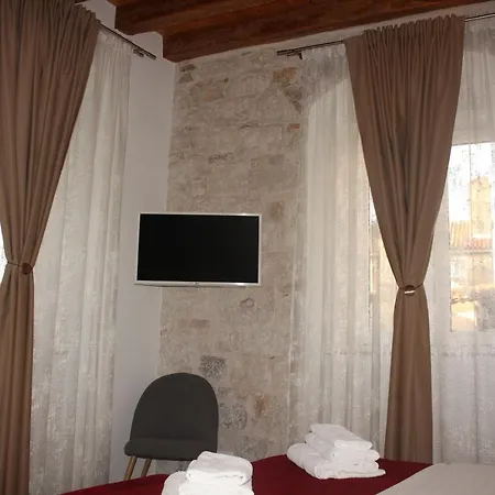 Gasthuis Luxury Rustic Chic