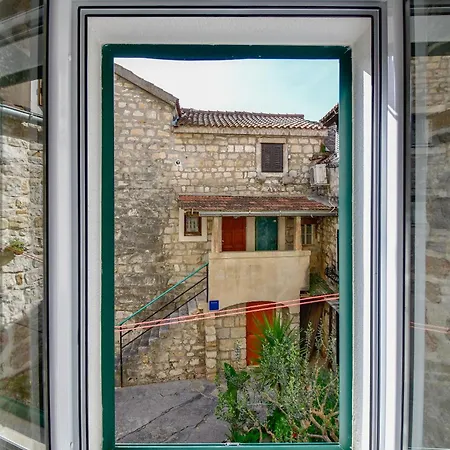 Luxury Rustic Chic 4*